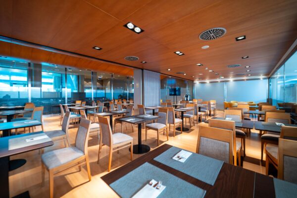 Interior del restaurante del Hotel ABBA Gijón